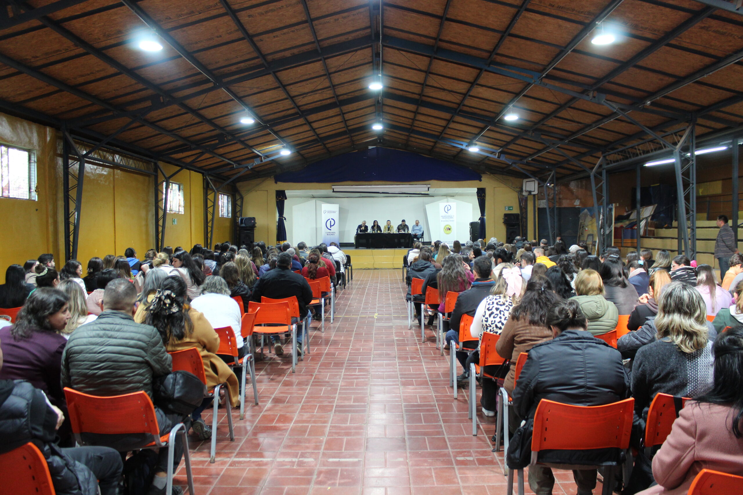 SLEP Valle Diguillín se reunió con más de 200 profesores de Bulnes
