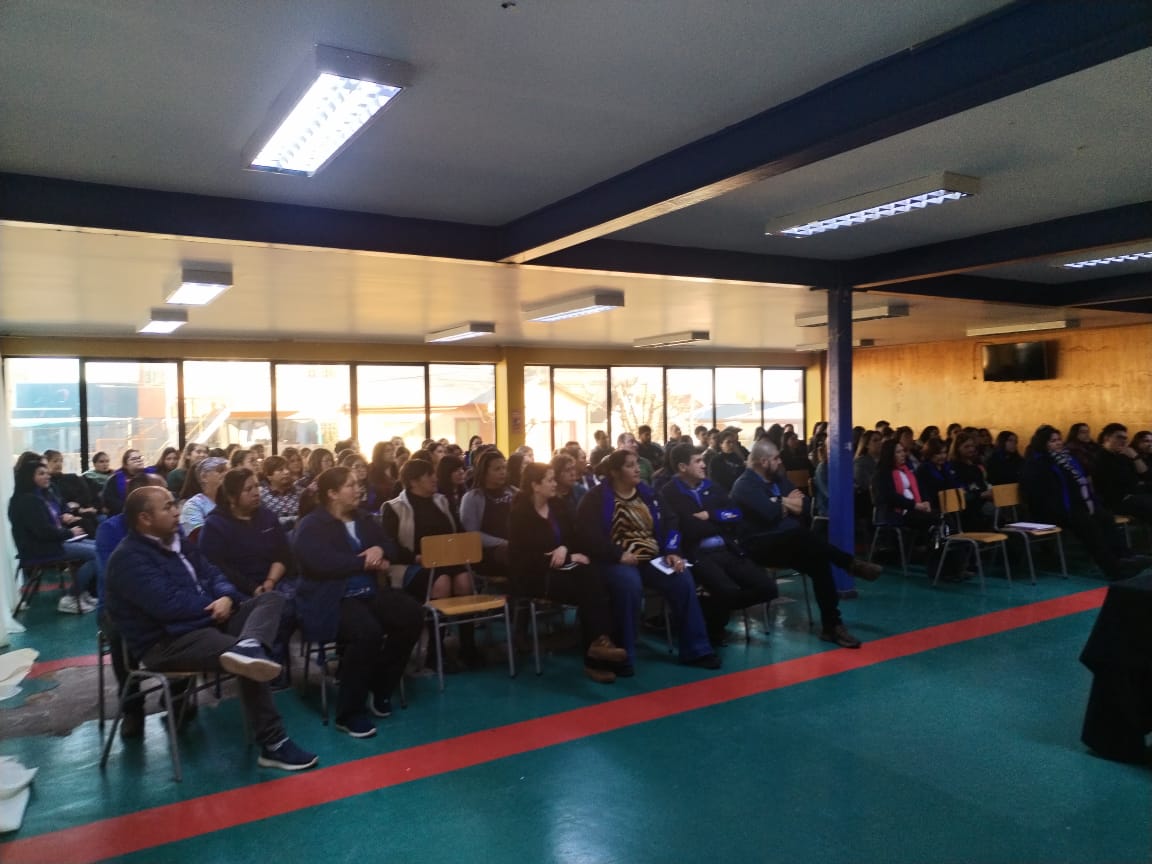 SLEP participó en jornada informativa con la comunidad de la Escuela Fernando Baquedano de Yungay