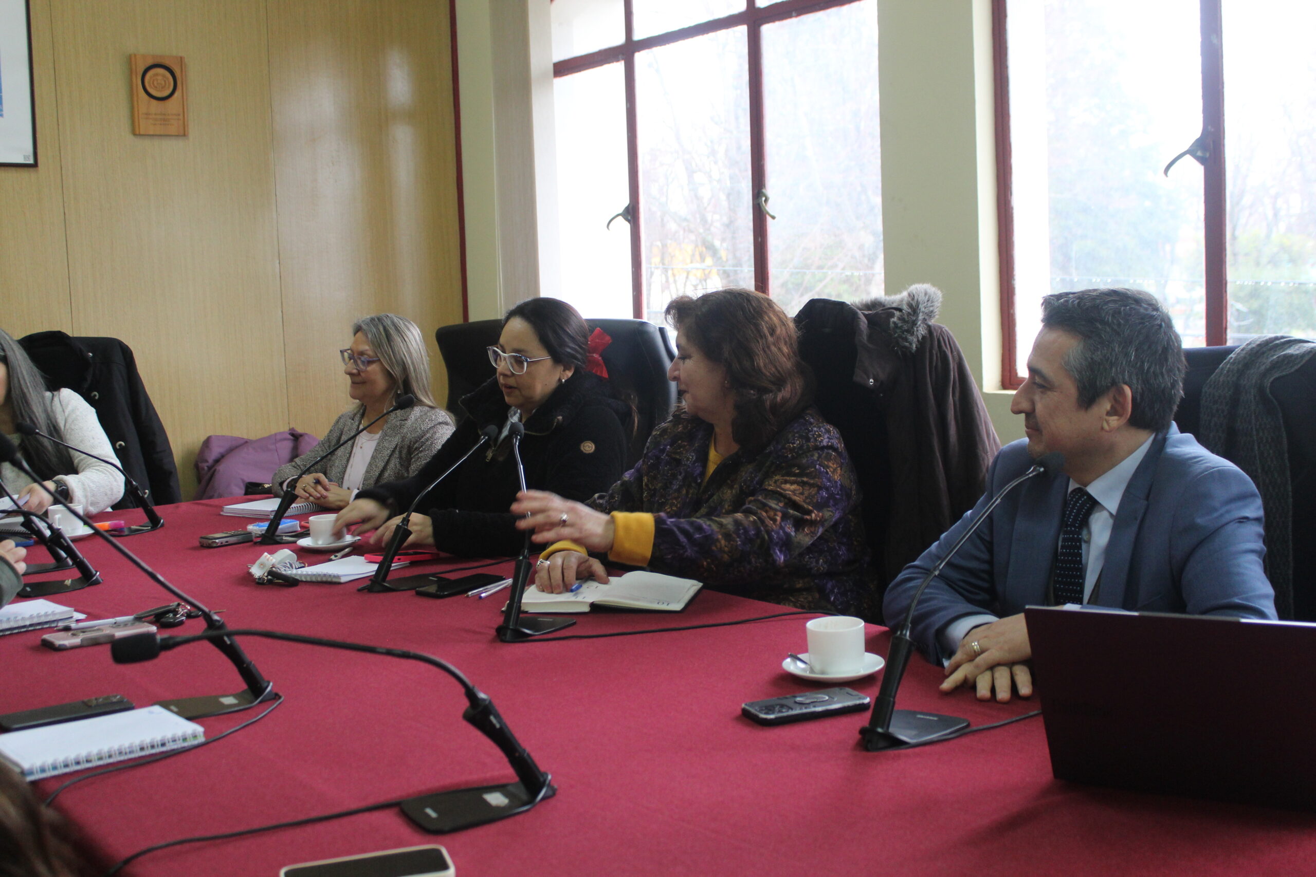 Director ejecutivo del SLEP expuso ante concejales de Yungay