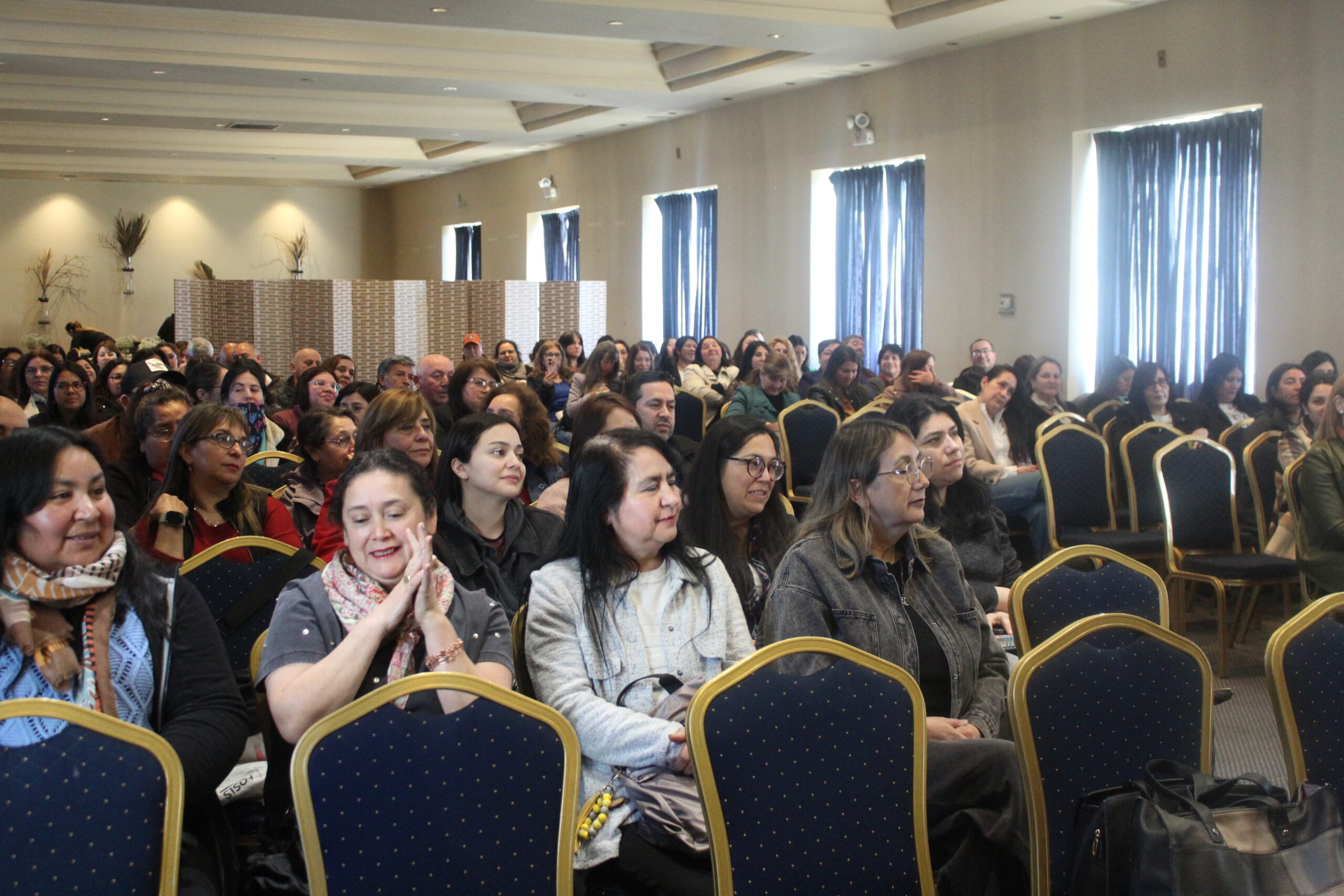 Asistentes de la educación de Chillán tuvieron encuentro con director ejecutivo del SLEP Valle Diguillín