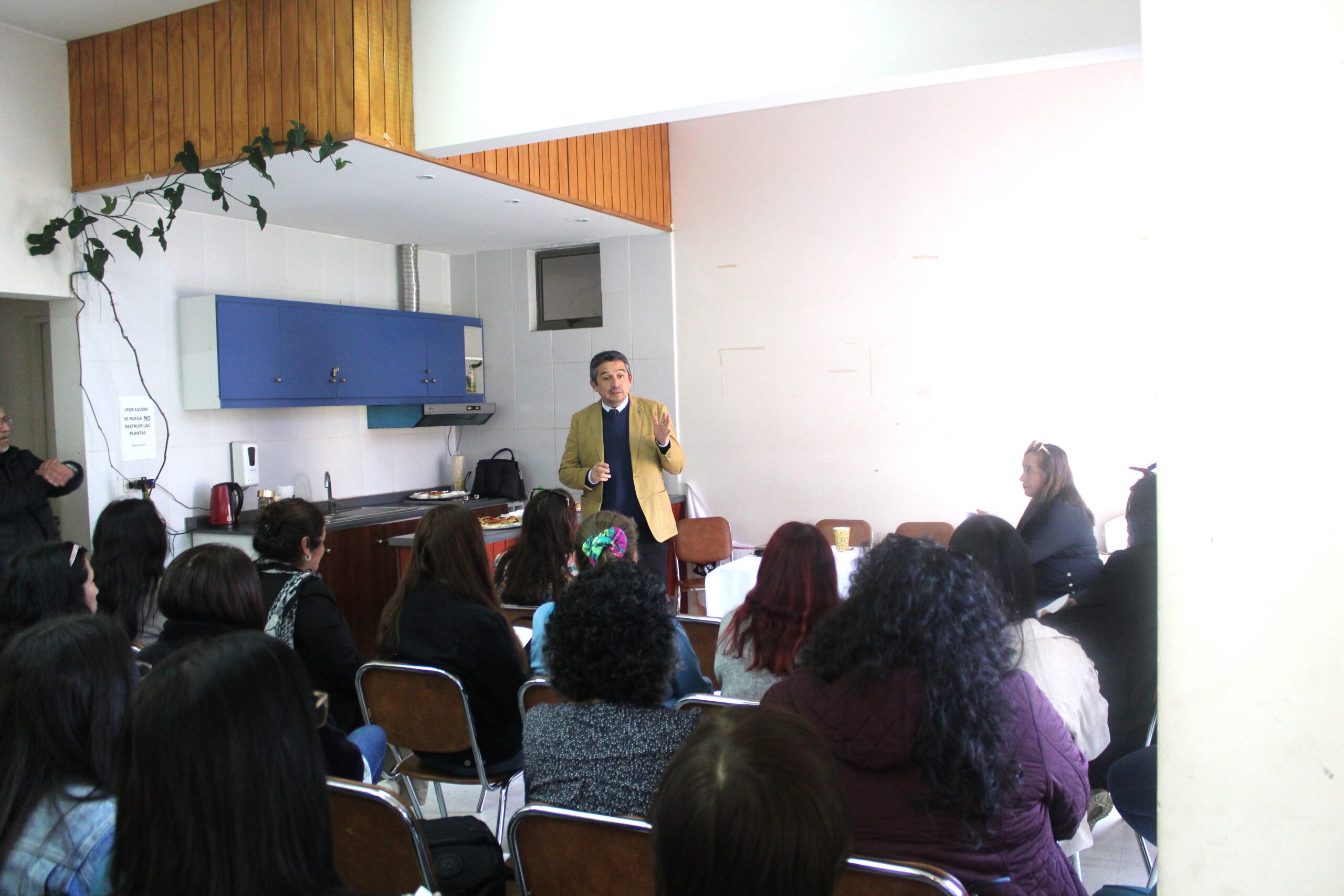 Asistentes de la educación de Yungay participaron en asamblea informativa
