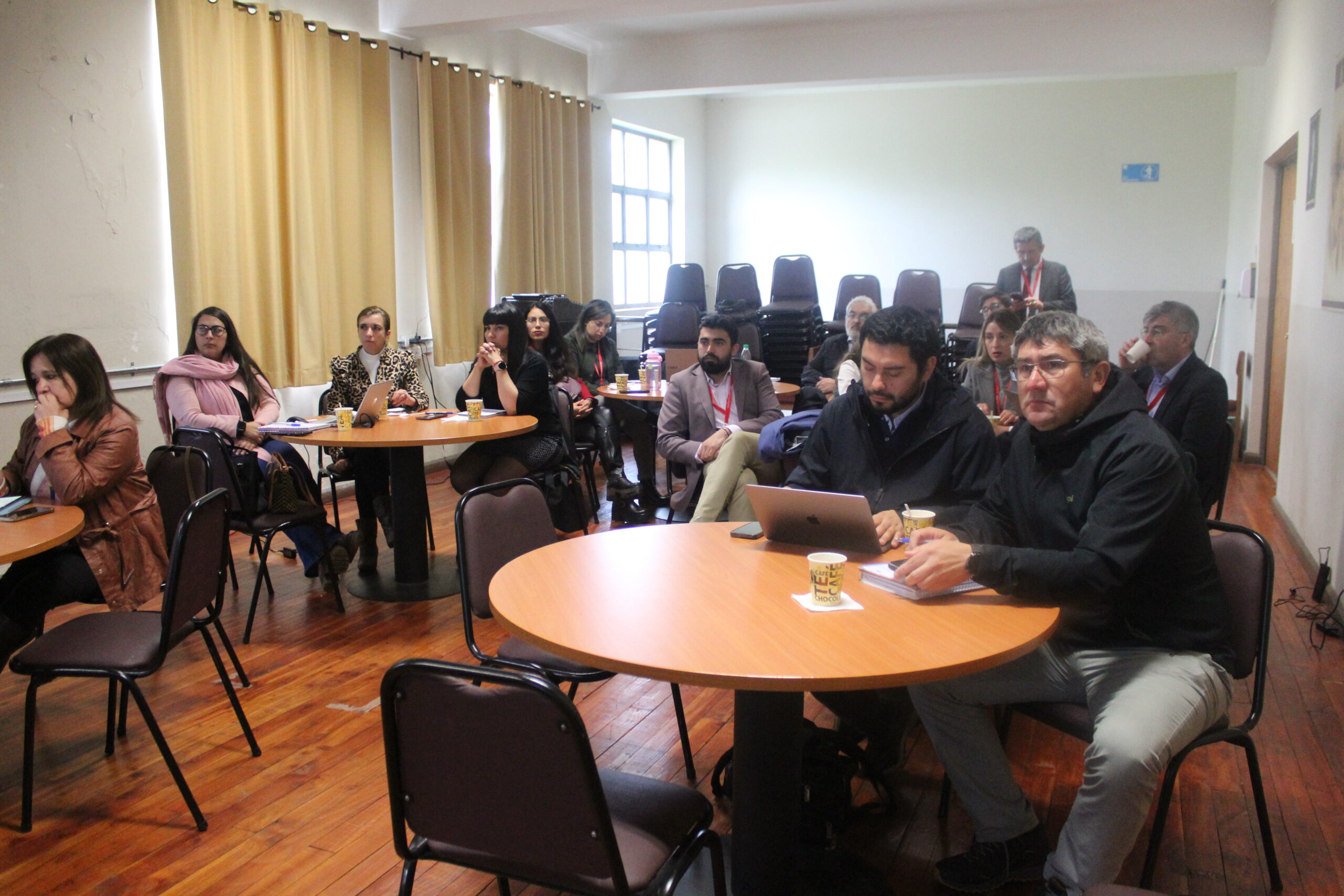 Equipos del SLEP y los DAEM planifican trabajo para meses previos al traspaso del servicio educativo
