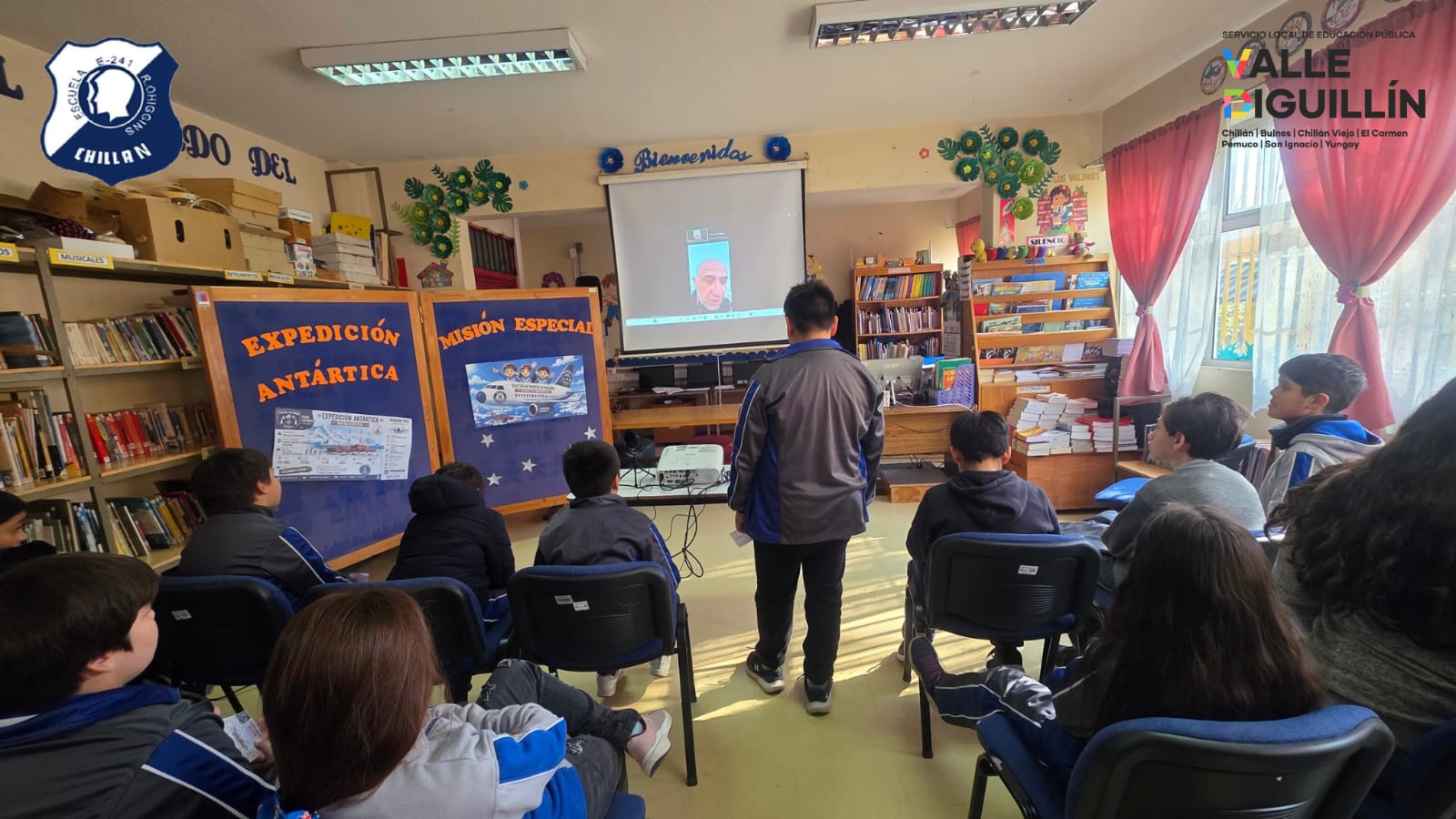 Enfermero de la Armada de Chile dictó charla vía remota desde la Antártica a estudiantes de la Escuela Rosita O´Higgins de Chillán