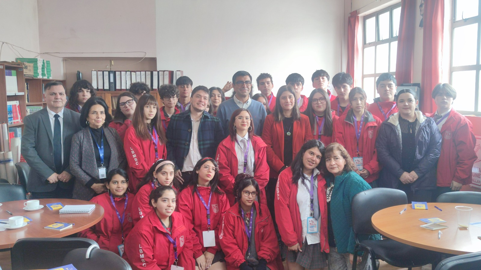 Estudiantes del Liceo Marta Brunet participaron en taller de formación ciudadana del Senado