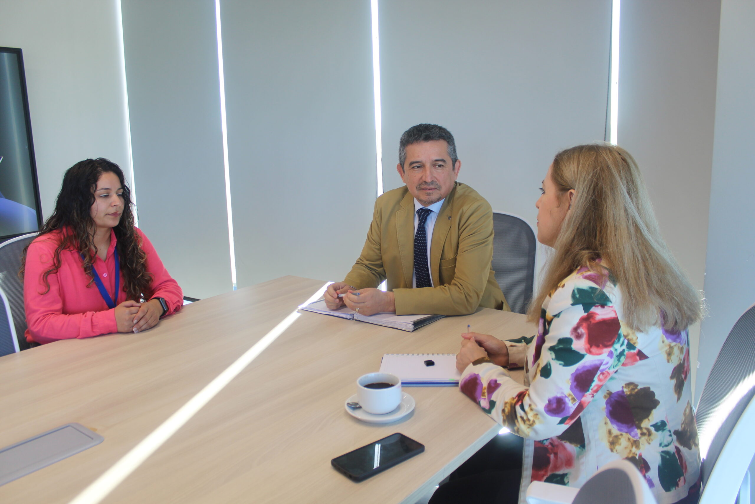 SLEP Valle Diguillín y Servicio de Migraciones analizan situación de niños y niñas migrantes