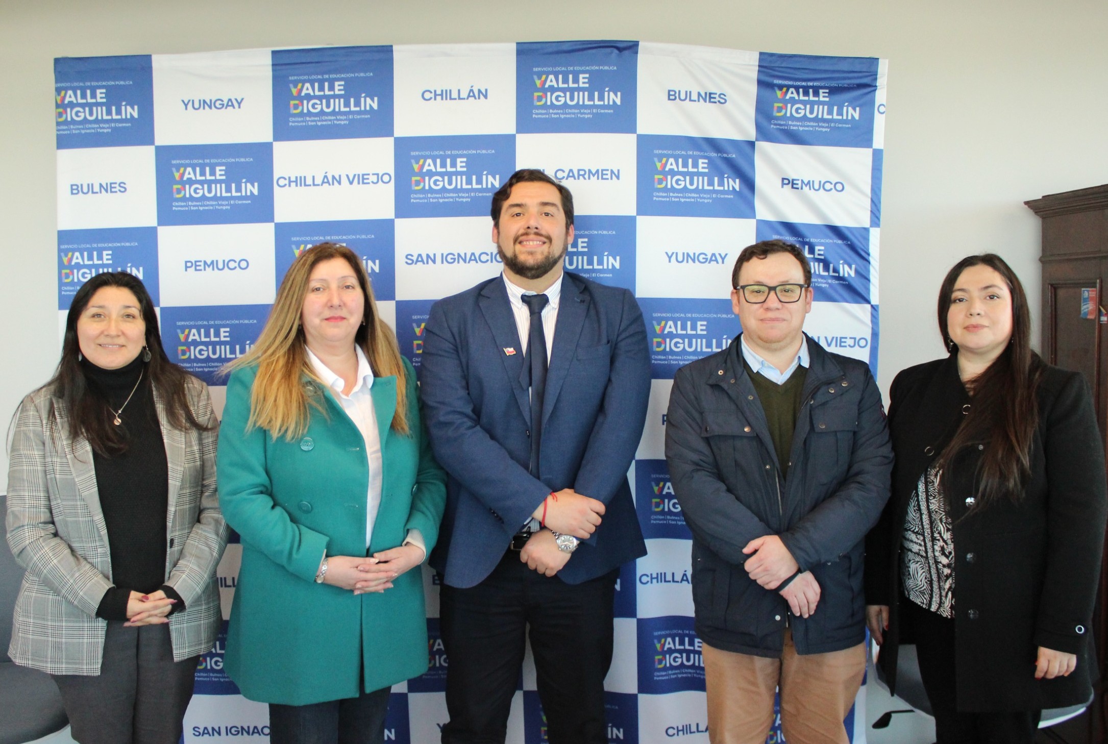 Directores seleccionados por ADP firman convenio de desempeño